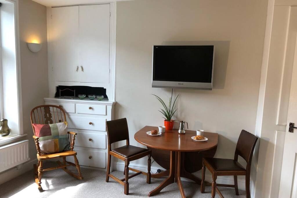 Stylish Studio Gem In The Heart Of Hebden Гебден-Бридж Екстер'єр фото